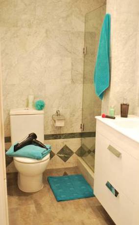 Imagen de la habitación del Apartamentos Sevilla Central Suites Apartamentos Puerta Jerez. Foto 2