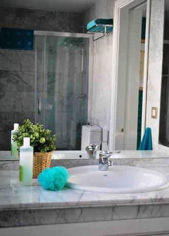 Imagen de la habitación del Apartamentos Sevilla Central Suites Apartamentos Puerta Jerez. Foto 6