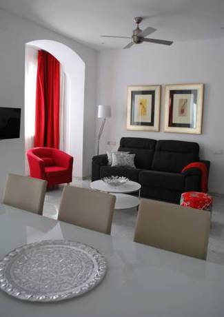Imagen de la habitación del Apartamentos Sevilla Central Suites Apartamentos Puerta Jerez. Foto 7