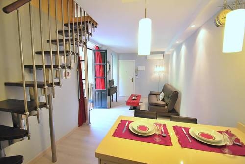 Imagen general del Apartamentos Sevilla Rental. Foto 16