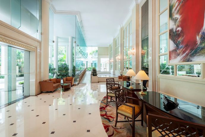 Imagen de los interiores del Apartamentos Shangri-la Apartments, Singapore. Foto 17