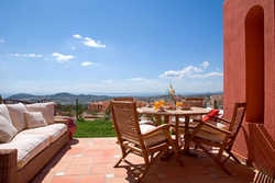 Imagen general del Apartamentos Sierra Cortina Resort. Foto 2