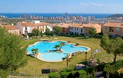 Imagen general del Apartamentos Sierra Cortina Resort. Foto 3