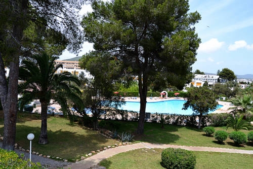 Imagen general del Apartamentos Siesta Mar, Santa Eulalia des Riu. Foto 1