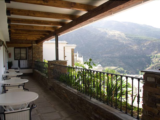 Imagen de los exteriores del Apartamentos Siete Lagunas. Foto 15