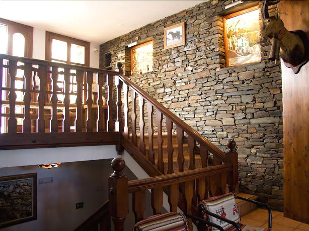 Imagen de los interiores del Apartamentos Siete Lagunas. Foto 19