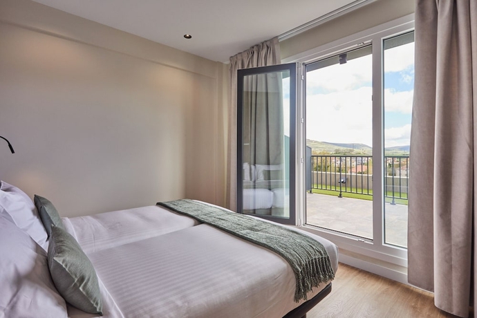 Imagen de la habitación del Apartamentos Silken Fontibre Iberia Spa. Foto 18