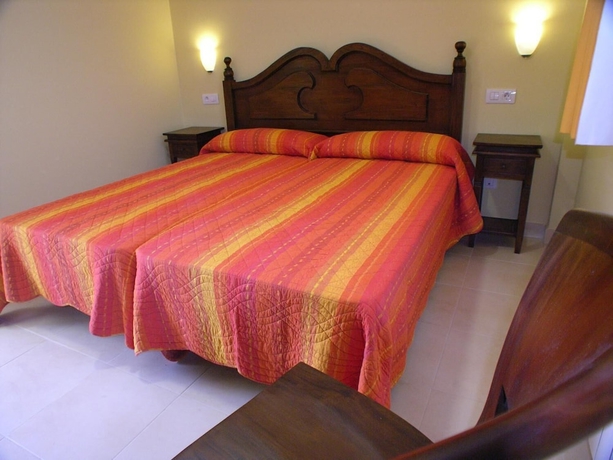 Imagen de la habitación del Apartamentos Silken Playa De Toro. Foto 8