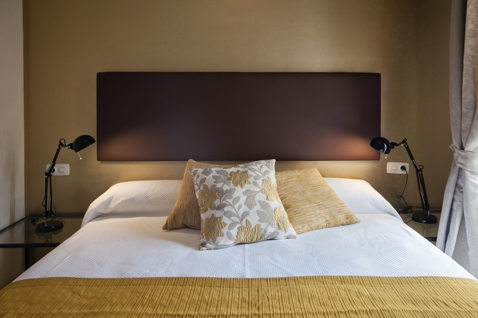 Imagen de la habitación del Apartamentos Singular Peral. Foto 10