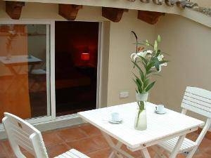 Imagen de los interiores del Apartamentos SingularStays Botanico 29 Rooms. Foto 12