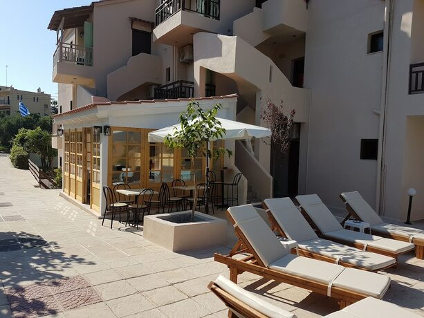 Imagen general del Apartamentos Sirocco. Foto 9