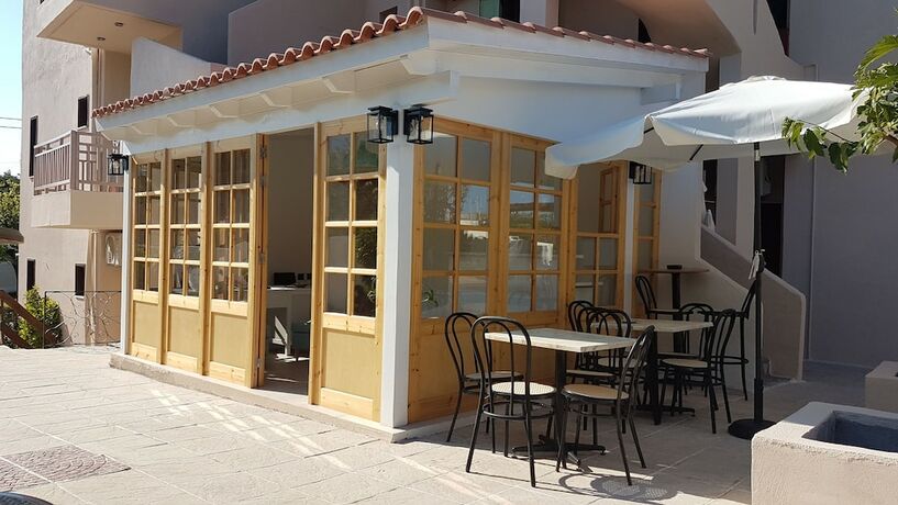 Imagen general del Apartamentos Sirocco. Foto 10