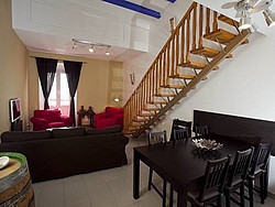 Imagen de los interiores del Apartamentos Sitges Rustic Apartments. Foto 3