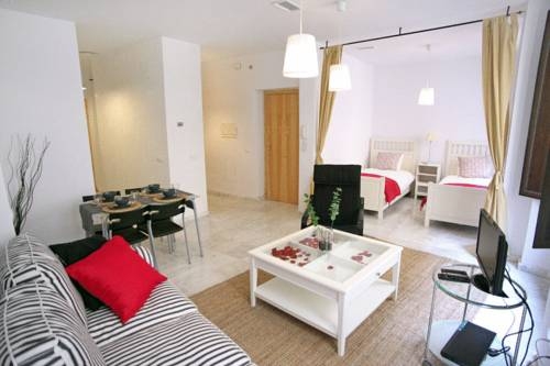 Imagen general del Apartamentos Sleepin Sevilla. Foto 11