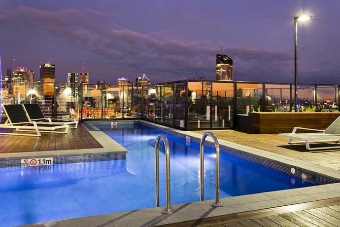 Imagen de la piscina del Apartamentos Soda. Foto 8