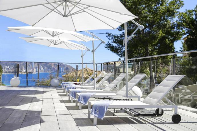 Imagen de los exteriores del Apartamentos Sofía, Benidorm - Playa Poniente. Foto 12