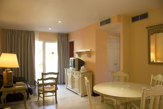 Imagen de la habitación del Apartamentos Soho Boutique Vistahermosa, Puerto de Santa Mar&iacute;a. Foto 13