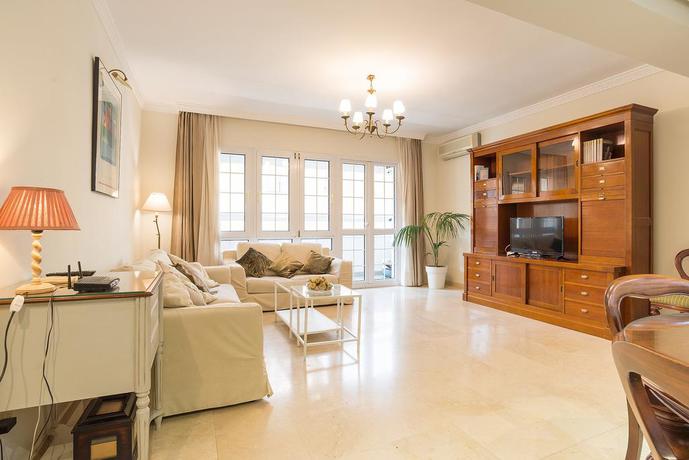 Imagen de la habitación del Apartamentos Soho Centro 3 Dormitorios. Foto 8