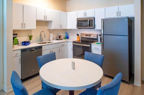 Imagen de la habitación del Apartamentos Soka Suites Dallas - Las Colinas. Foto 7