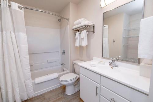 Imagen de la habitación del Apartamentos Soka Suites Dallas - Las Colinas. Foto 8