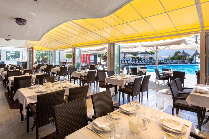 Imagen de los interiores del Apartamentos Sol Barbacan. Foto 14