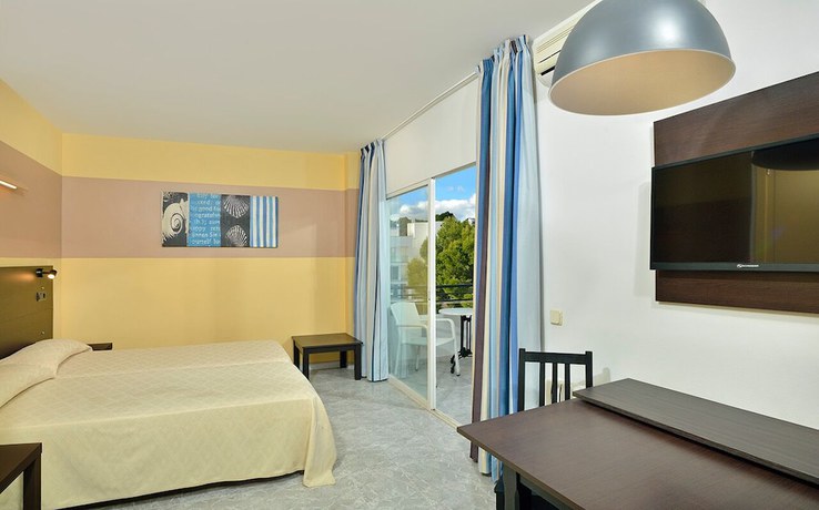 Imagen de la habitación del Apartamentos Sol Lunamar Palmanova – Adults Only. Foto 6