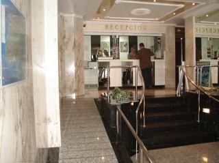 Imagen de los interiores del Apartamentos Sol Mar. Foto 3