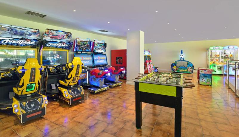 Imagen general del Apartamentos Sol Puerto Marina. Foto 5