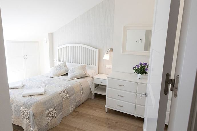 Imagen de la habitación del Apartamentos Sol Real. Foto 14