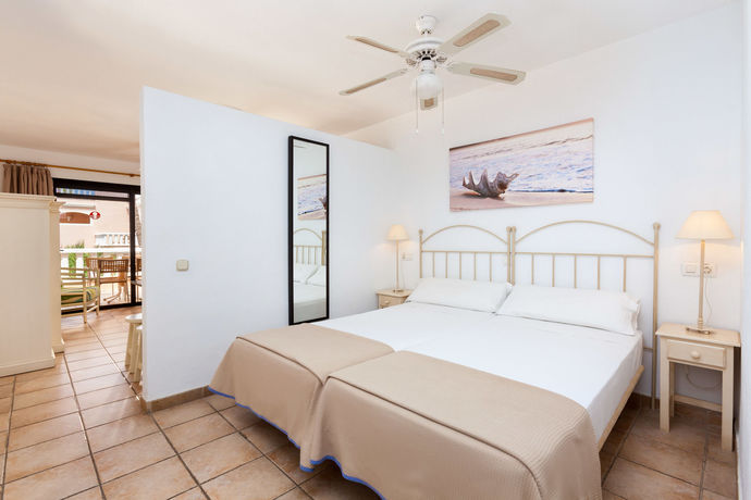 Imagen de la habitación del Apartamentos Sol Sun Beach. Foto 3