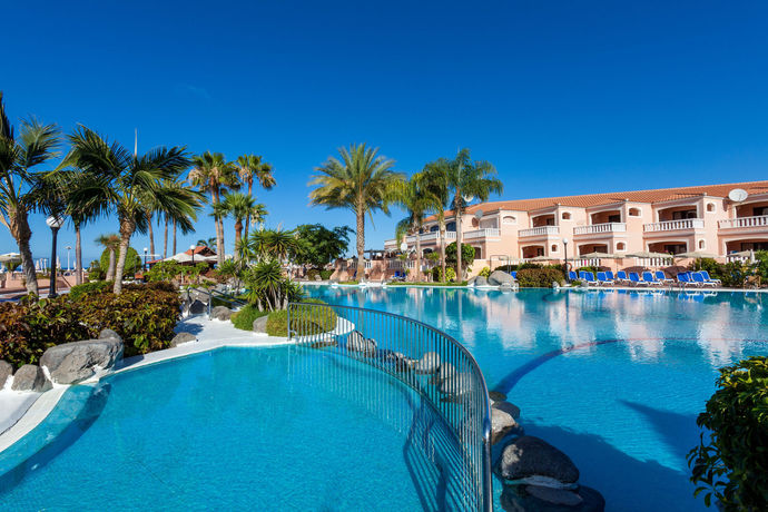 Imagen de los exteriores del Apartamentos Sol Sun Beach. Foto 14