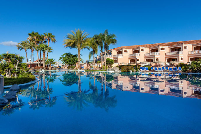 Imagen de los exteriores del Apartamentos Sol Sun Beach. Foto 16