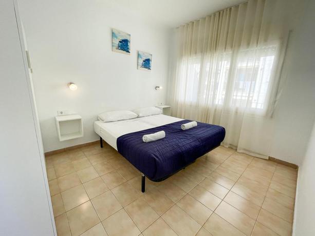 Imagen de la habitación del Apartamentos Sol Y Mar Segur 3000. Foto 4