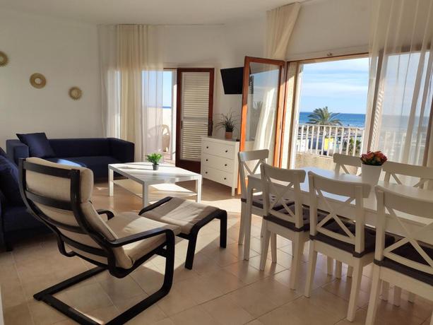 Imagen general del Apartamentos Sol Y Mar Segur 3000. Foto 1