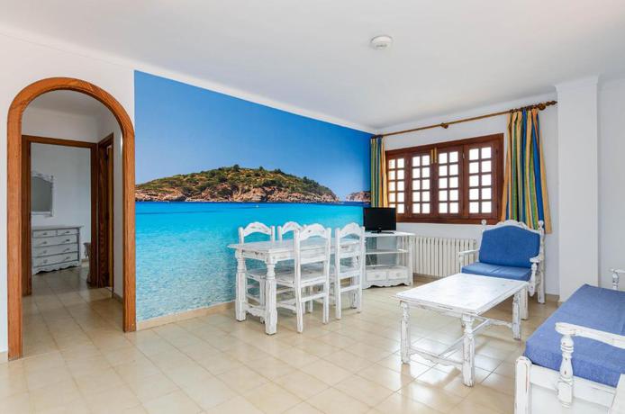 Imagen general del Apartamentos Sol y Mar, Cala Bona. Foto 13