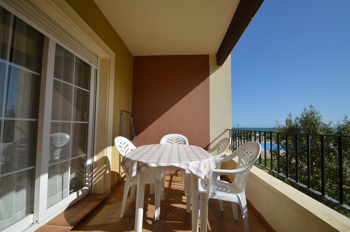 Imagen de los exteriores del Apartamentos Solmares. Foto 7