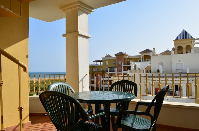 Imagen de los exteriores del Apartamentos Solmares. Foto 8