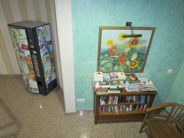 Imagen de los interiores del Apartamentos Solset Nerja. Foto 19