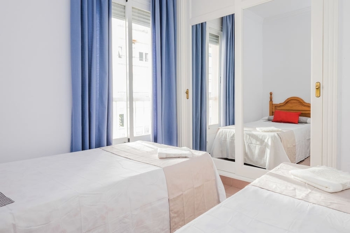 Imagen de la habitación del Apartamentos Solset Nerja. Foto 7
