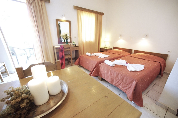 Imagen de los interiores del Apartamentos Sonio Beach Hotel. Foto 12