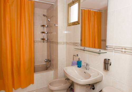 Imagen de la habitación del Apartamentos Sonrisa Apartments. Foto 6