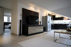 Imagen del bar/restaurante del Apartamentos Sopolitan Suites. Foto 2