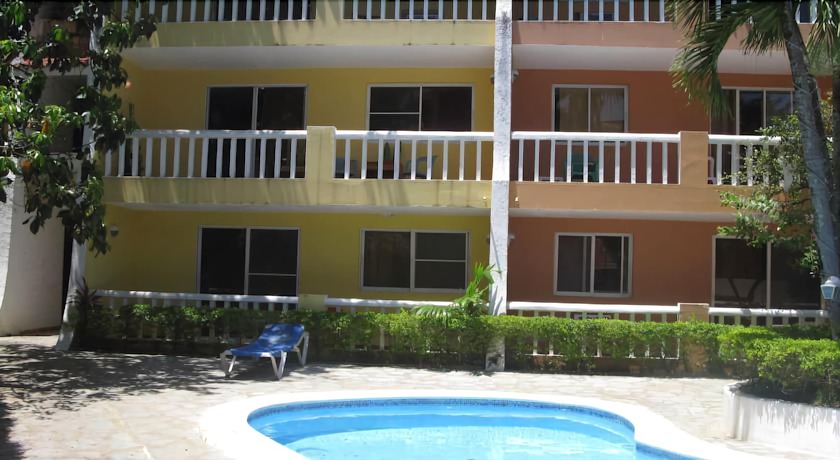 Imagen de la piscina del Apartamentos Sosua Suites Condos. Foto 11