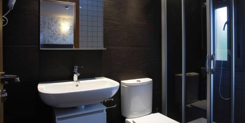 Imagen de la habitación del Apartamentos Spa Cueto. Foto 15