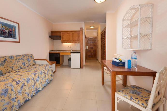 Imagen de la habitación del Apartamentos Spa and Sport Hotel Mar y Sol. Foto 6