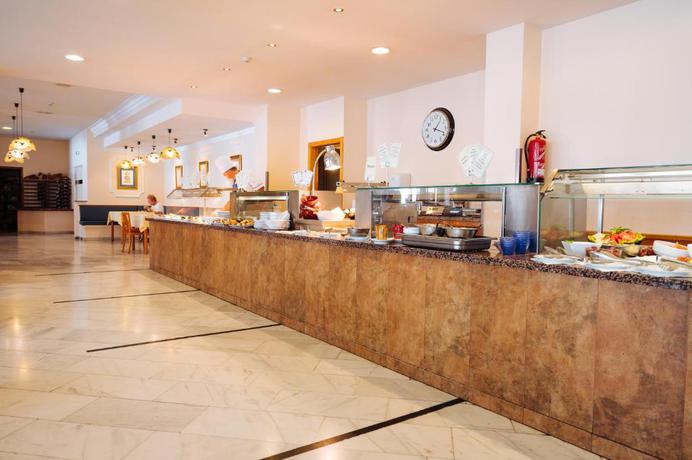 Imagen de los interiores del Apartamentos Spa and Sport Hotel Mar y Sol. Foto 9