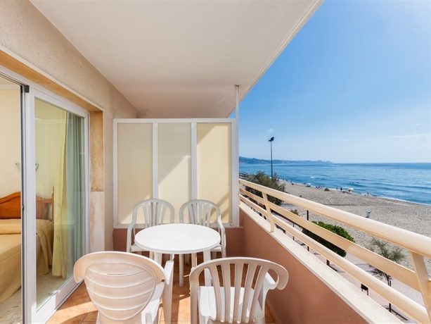 Imagen de la habitación del Apartamentos Stella Maris, Fuengirola. Foto 4