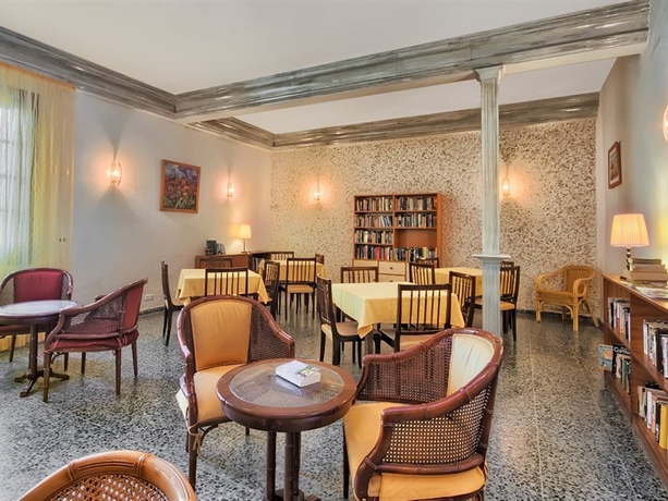 Imagen de los interiores del Apartamentos Stella Maris, Fuengirola. Foto 9