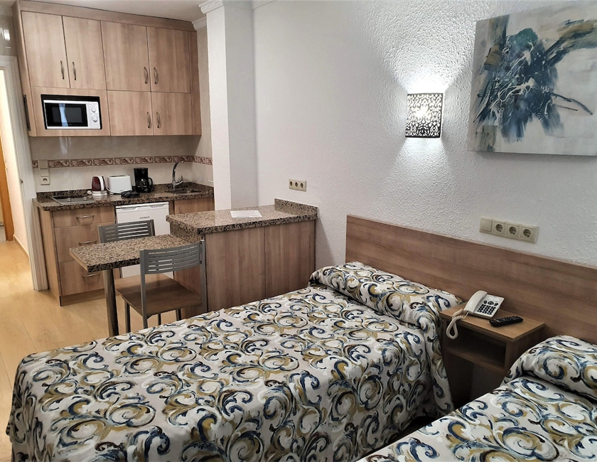Imagen de la habitación del Apartamentos Stella Maris, Fuengirola. Foto 3