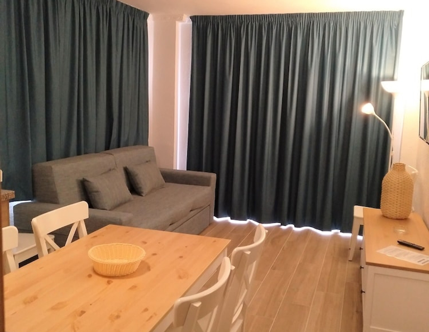 Imagen de la habitación del Apartamentos Stella Maris, Fuengirola. Foto 7